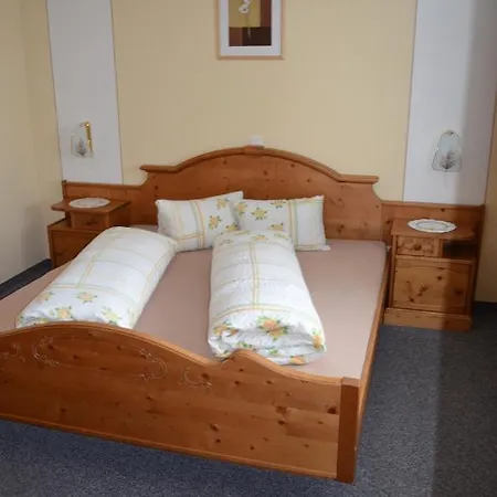 Gaestehaus Wieshof Nocleg ze śniadaniem 3*